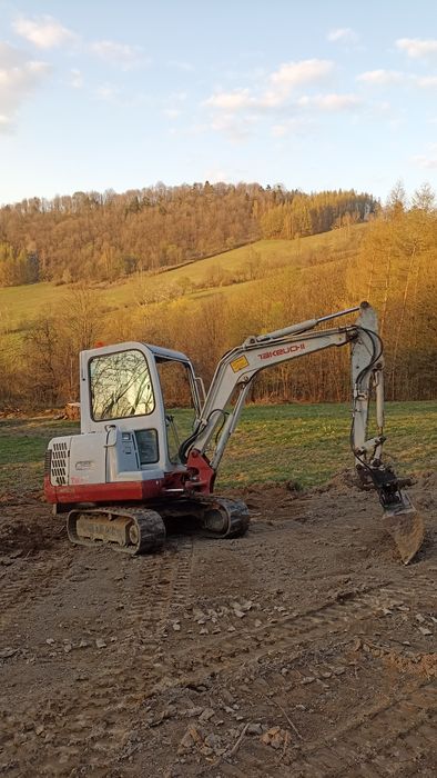 Usługi minikoparka wywrotka prace ziemne, koszenie łąk i nieużytkow