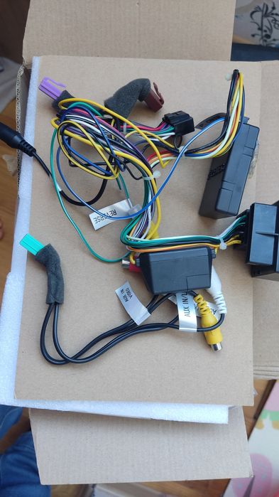 Оригінальна штатна магнітола шкода Октавія а5