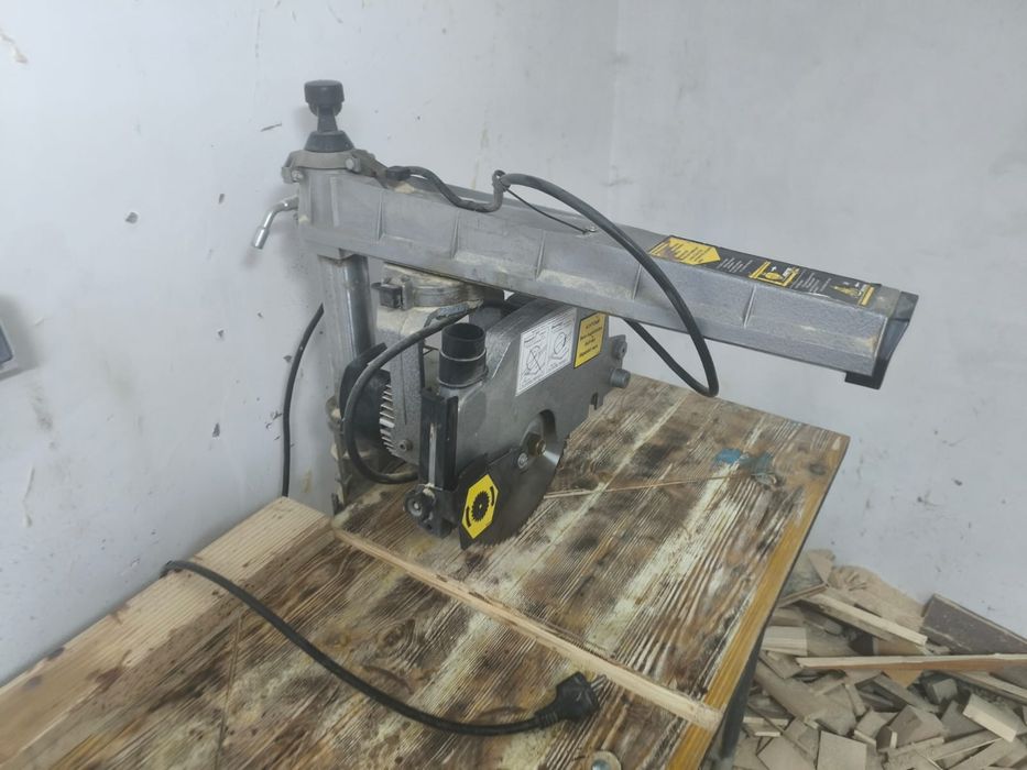 piła radialna DeWalt