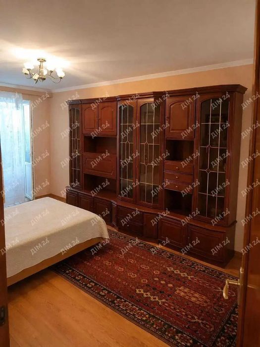 3-кімнатна квартира на Половках з роздільними кімнатами