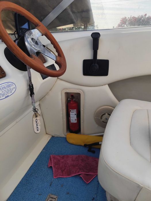 Lancha Gobbi 225 Sport