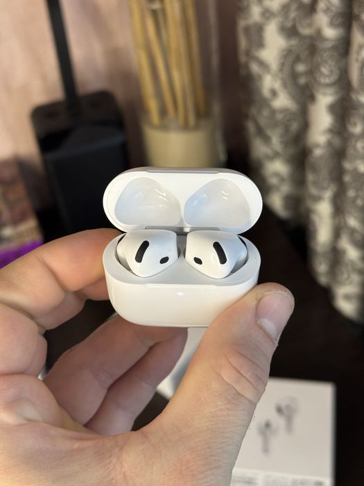 Навушники Apple AirPods 4 (ANC)