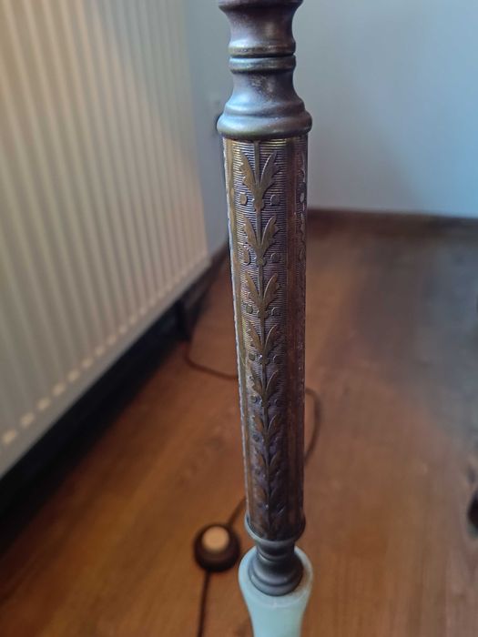 Piękna lampa stojąca , marmur z mosiądzem