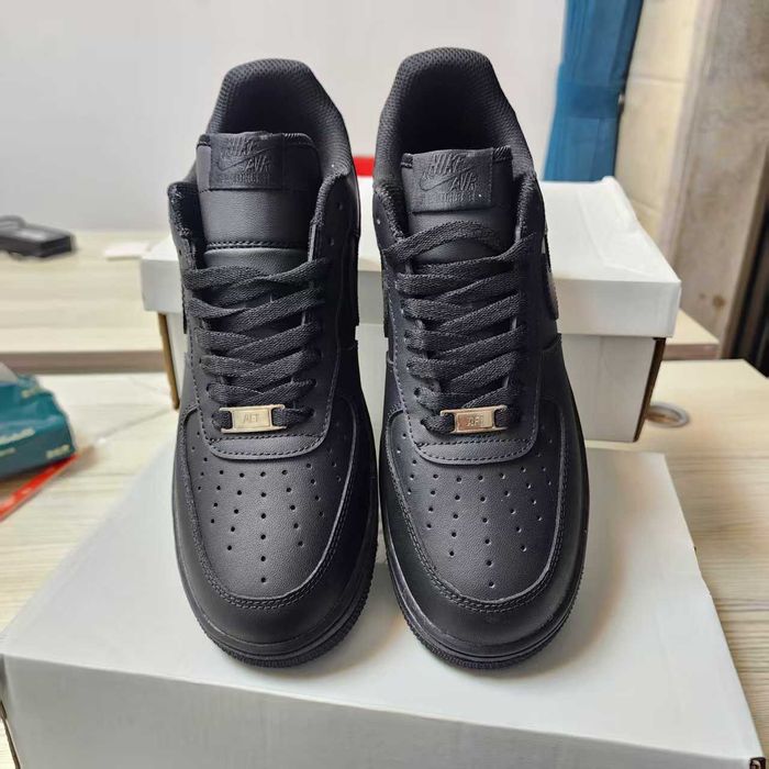 Czarne buty Nike Air Force R.38