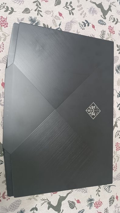 HP OMEN 15 | i9-9880H | RTX 2080 Max-Q 8GB | 32GB RAM | Gaming