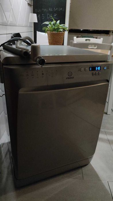 barata ,bem negociável,máquina de lavar louça recente,a 100%