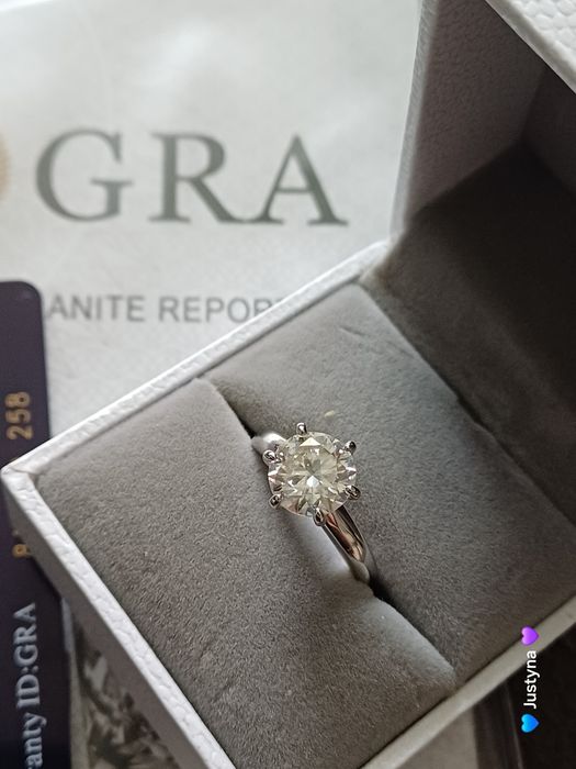 Piękny nowy pierścionek z moissanitem GRA 2ct • srebro 925