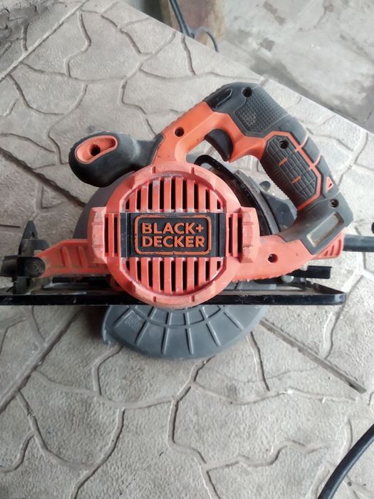 Паркетная пила Black+Decker