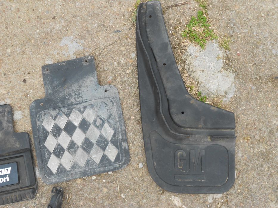 Palas guarda lamas antigas Fiat Opel GM Peugeot