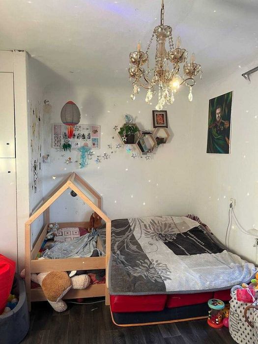 Продаж 1-кімнатна квартира цегляний будинок