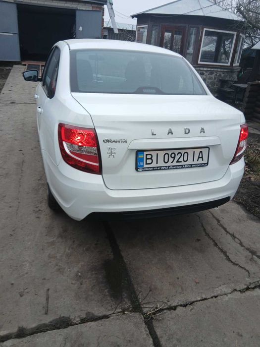 Авто Лада Гранта (нове)