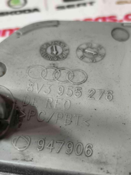 tampa do lava-faróis direito AUDI A3