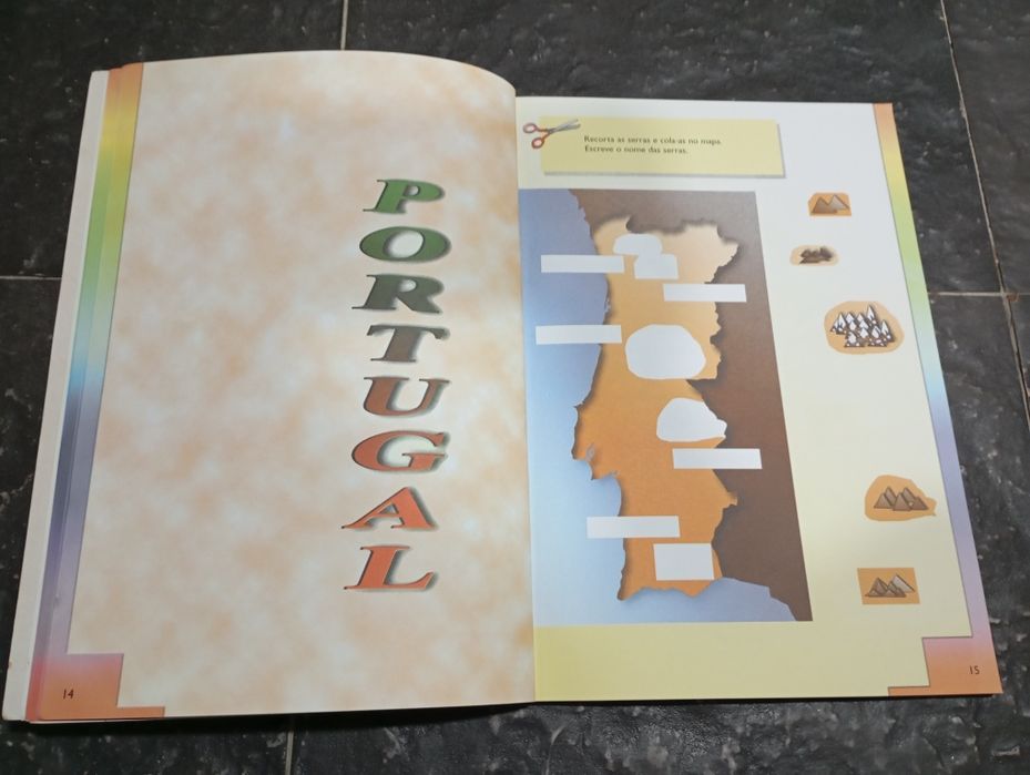 Livro escolar de expressão plástica