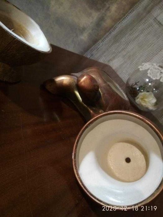 Это и подсвечник и горшочек для цветка