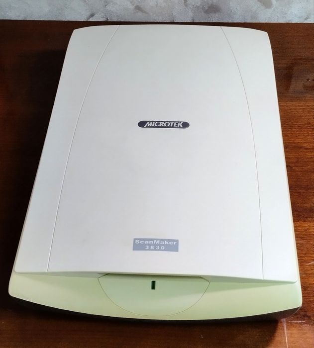 Сканер Microtek Scanmaker 3830