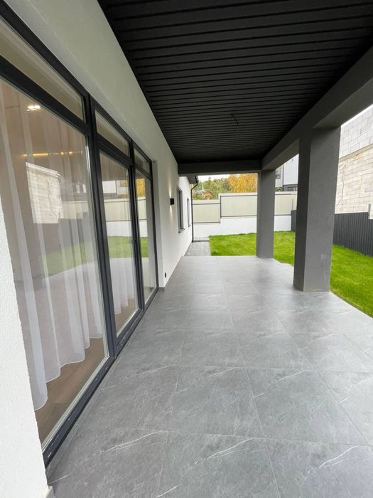 Продаж будинку з ремонтом «під ключ» на Червениці