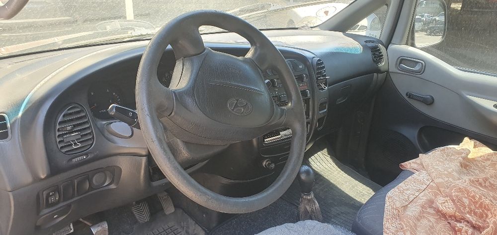 Хюндай н1 2004 2,5 CRDI