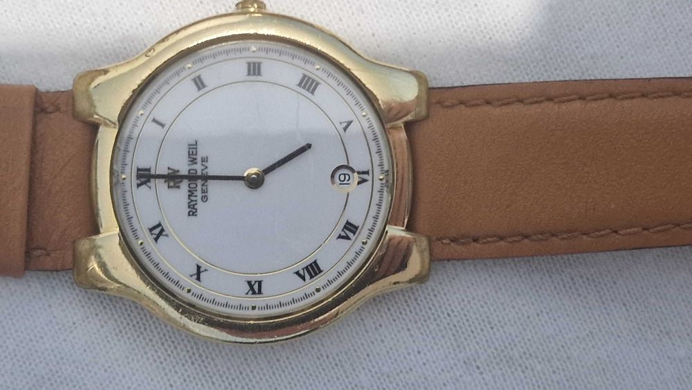 Varios relogios tissot citizen marvin raymond weil