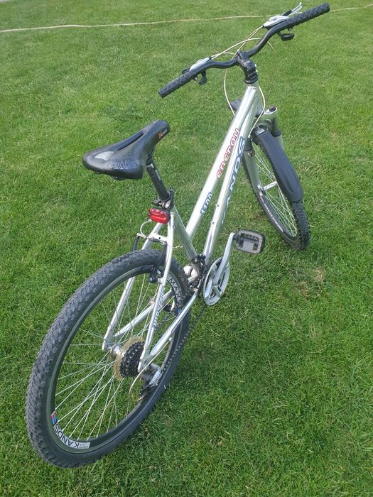 Rower Kands aluminium srebrny