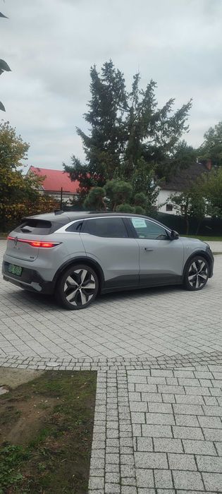 Renualt Megan E-TECH