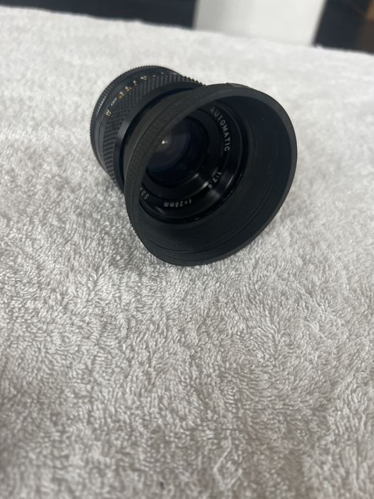 Obiektyw YUS 1:2.8  28mm