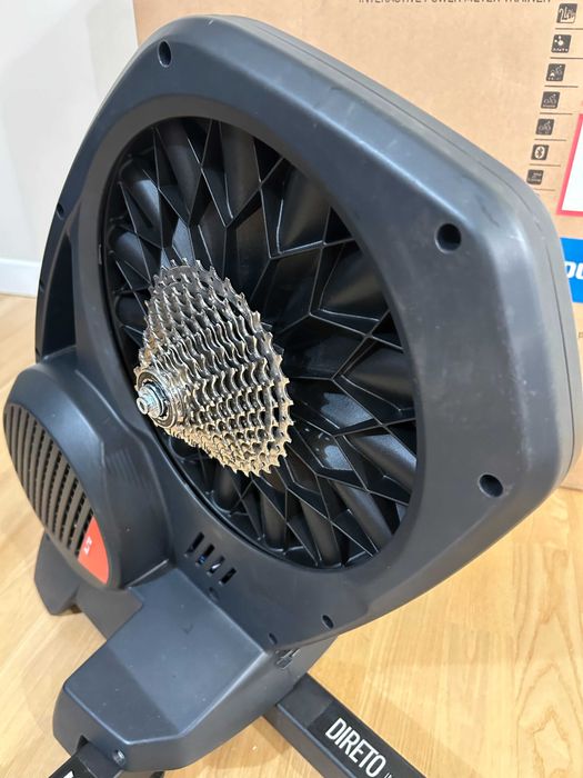 Trenażer rowerowy Elite Direto XR smart - Wynajem Warszawa