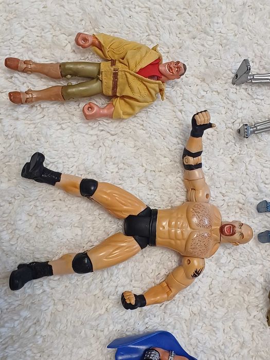 WCW Goldberg Terminator T-800 Robocop Tarzan