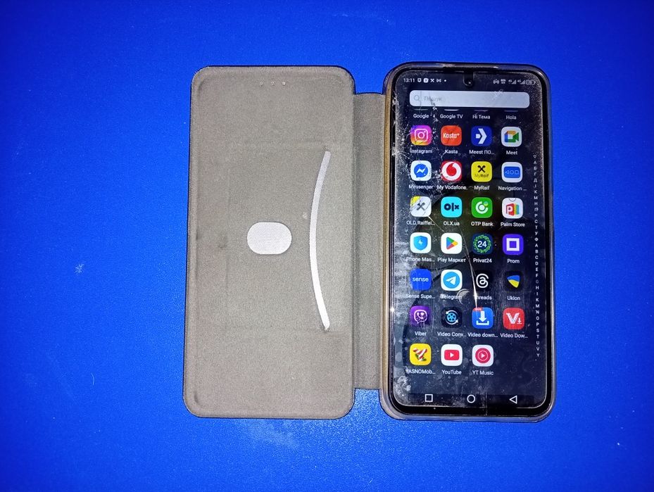 Смартфон Tecno Spark 4/128 в подарунок Повербанк на 10000