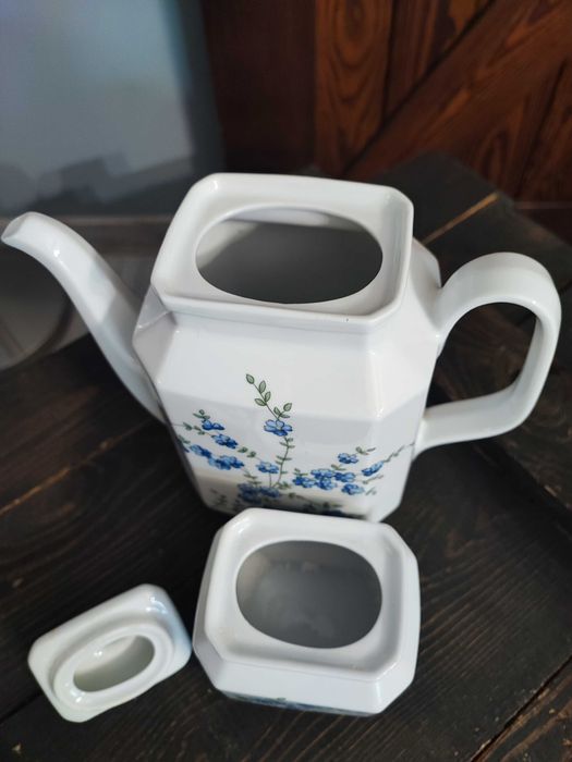 Dzbanek mlecznik cukierniczka srodek stołu Winterlig niezapominajki