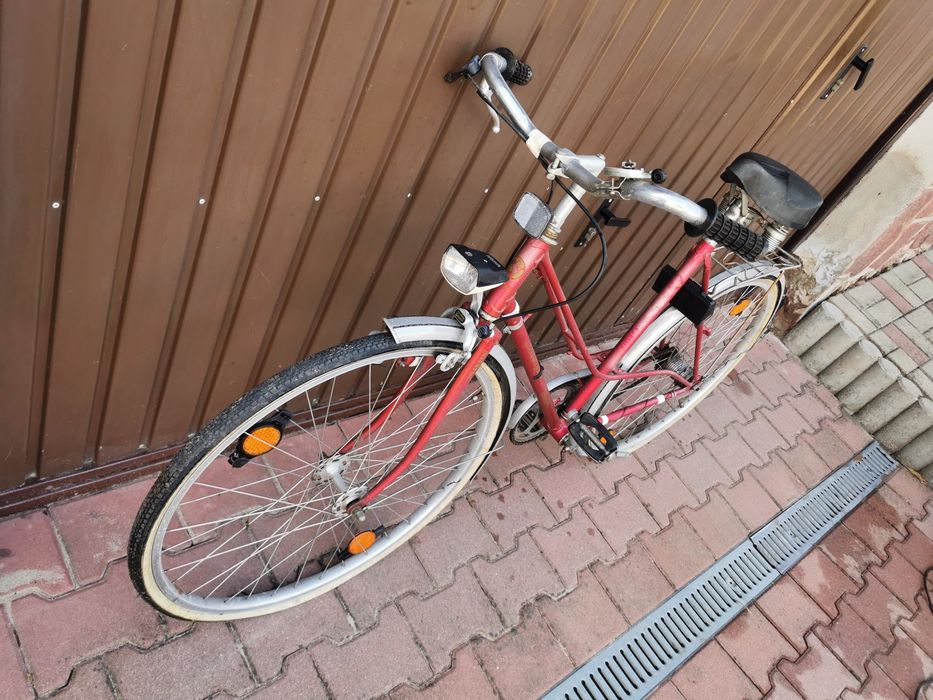 Retro rower damka czerwony