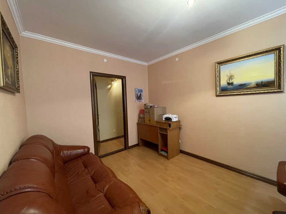 Продаю 2 квартиру с автоном. отоплением пр. Центральный!