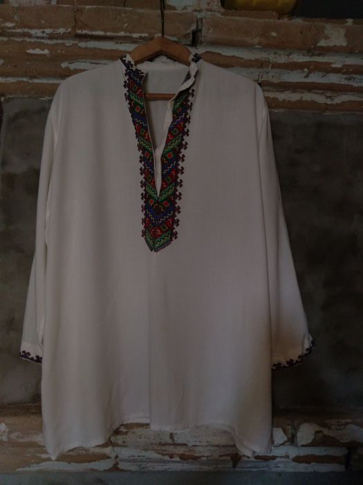 Мужская рубашка ручная вышивка