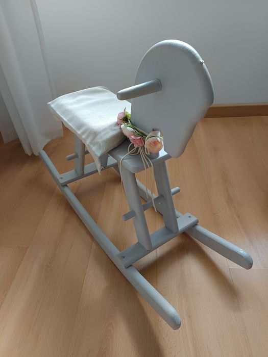 Cavalinho de madeira