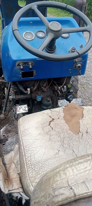 Продам 2 трактори