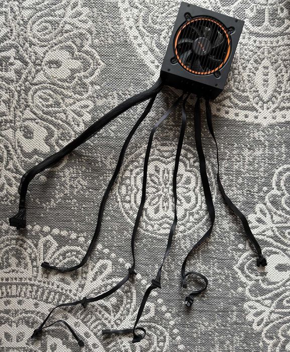 Chieftec Chieftronic GPX-850FC Gold + Be Quiet Pure Power 11 700W Gold