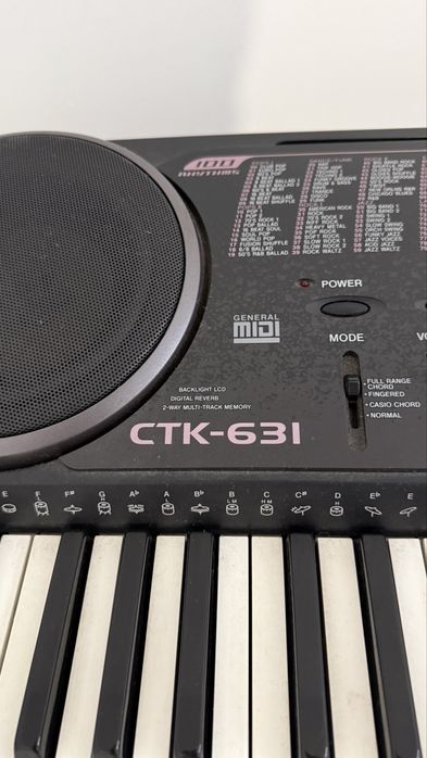 Teclado Casio CTK-631 em perfeito estado