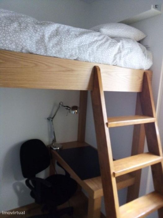 Quarto - localizado em Baixa Coimbra