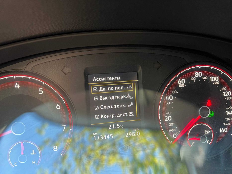 Volkswagen Passat 2021 SE Розмитнена + Сертифікат