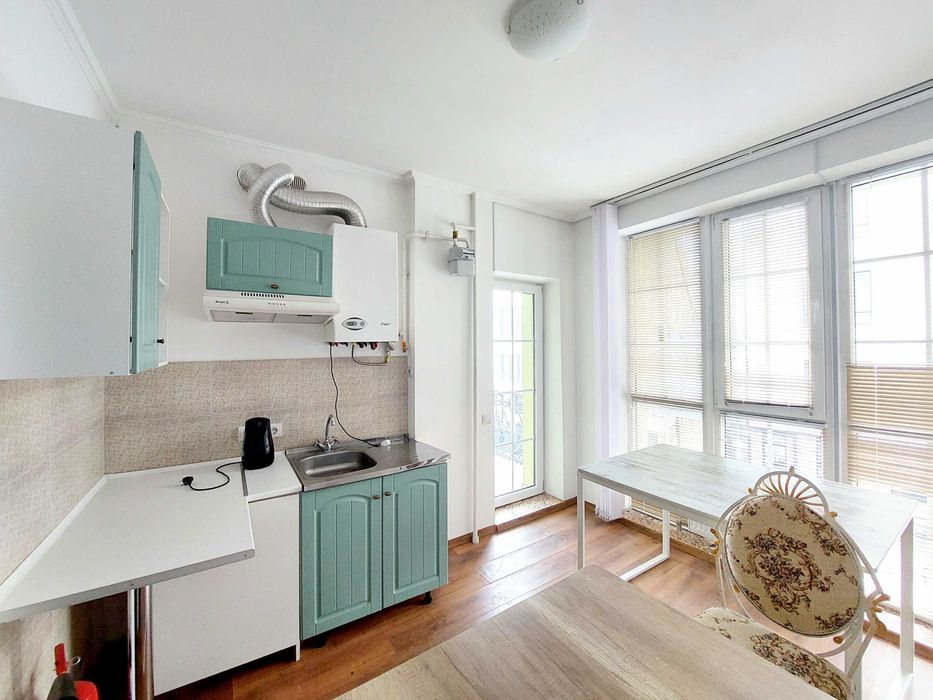 Оренда офісу Львів, вул. Сулими (Кондукторська). 100 м². Новобудова.