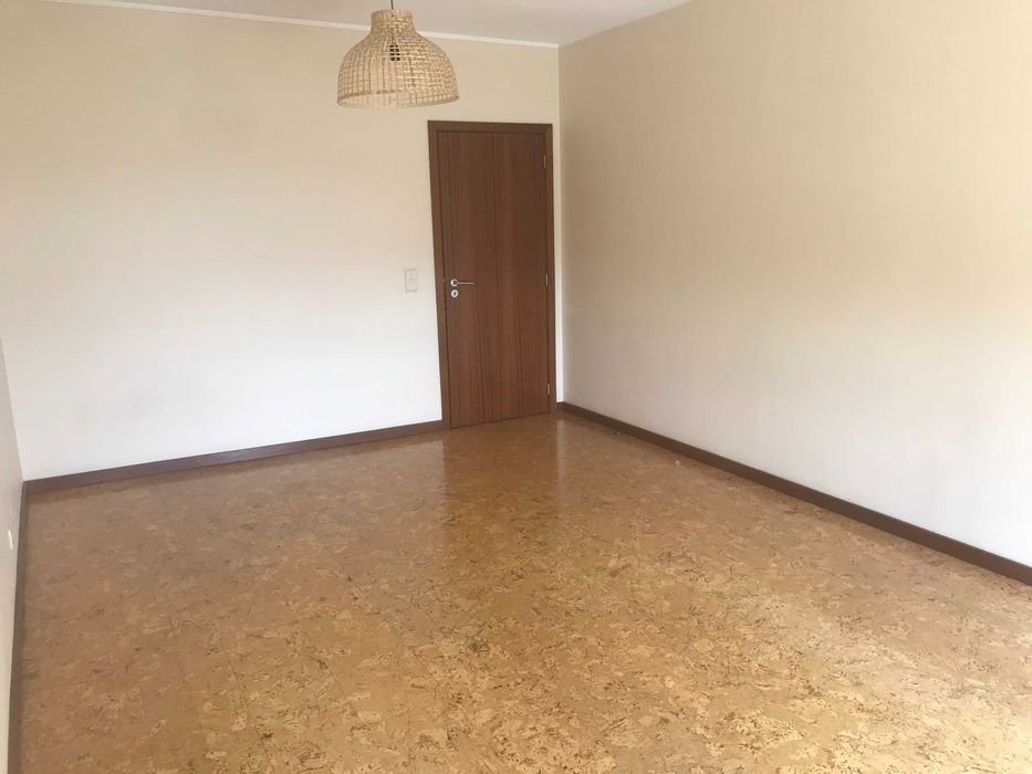 T3 junto ao Metro D. João II | Garagem | Av. República