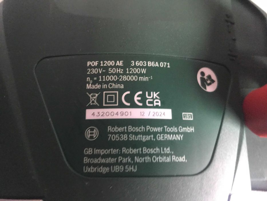 Фрезер Bosch POF 1200 AE, 1200 Вт.,цанга 8 мм., з Англії