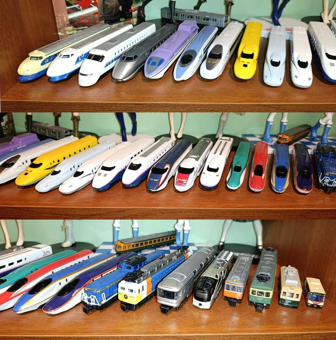 Металеві моделі поїздів виготовлені в Японії