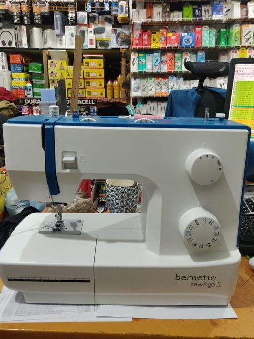 Швейна машина Bernina Bernette Sew&Go 5