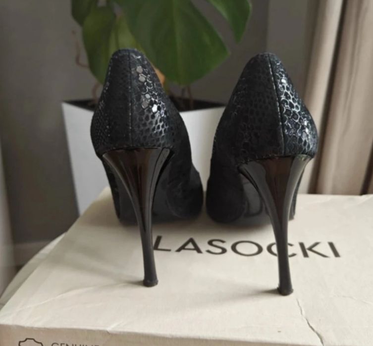 Piekne skóra szpilli Lasocki 38