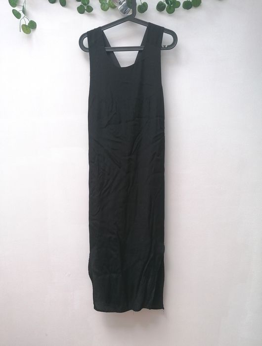 Vestido Preto de Alças Grossas