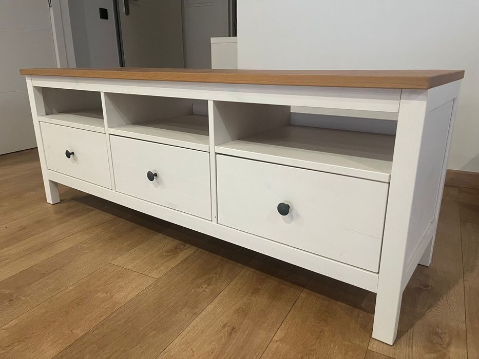 Móvel de TV HEMNES da IKEA