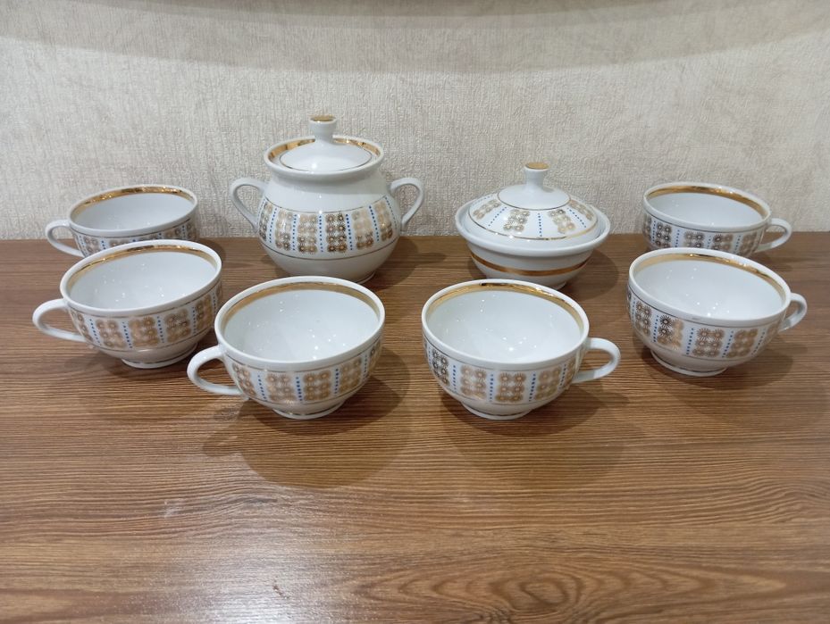Вінтажний чайний сервіз
