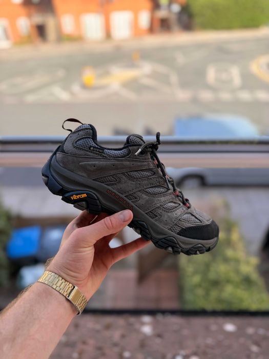 чоловічі трекінгові кросівки для міста тактичні оригінал Merrell Moab 3 GORE-TEX у кольорі Beluga є інші розміра дивіться оголошення автора