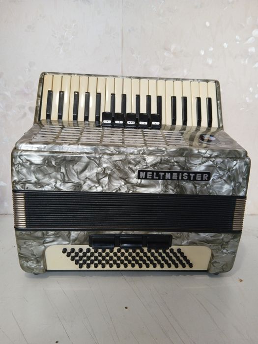 Вельтмейстер Стелла 3/4 80 басів