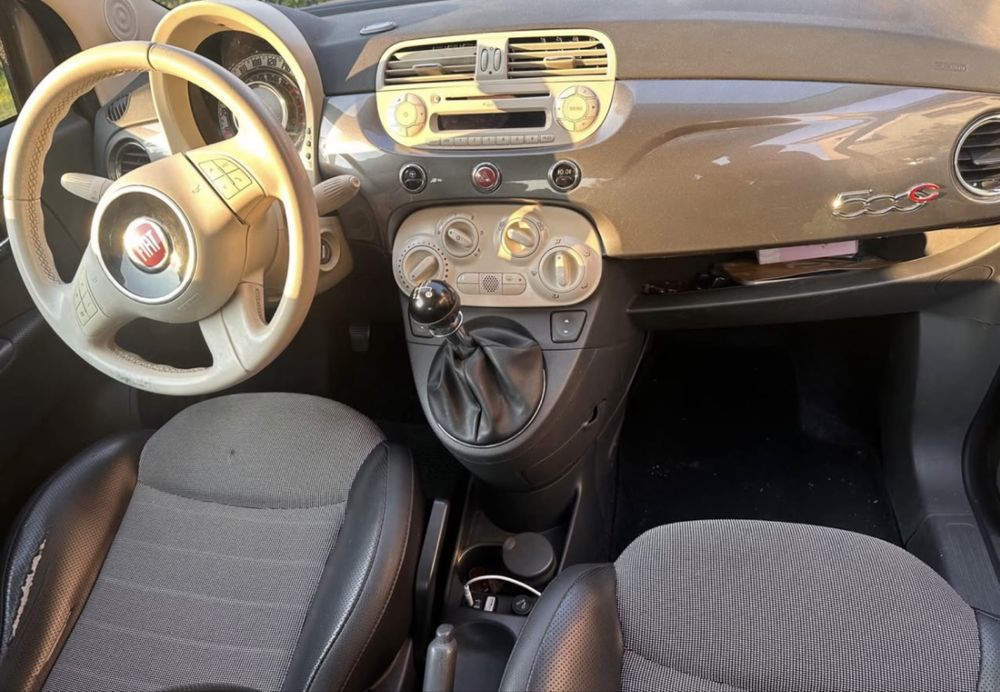 Fiat 500C cinzento